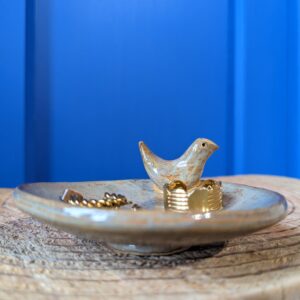 Accueil coupelle oiseau beige dorée